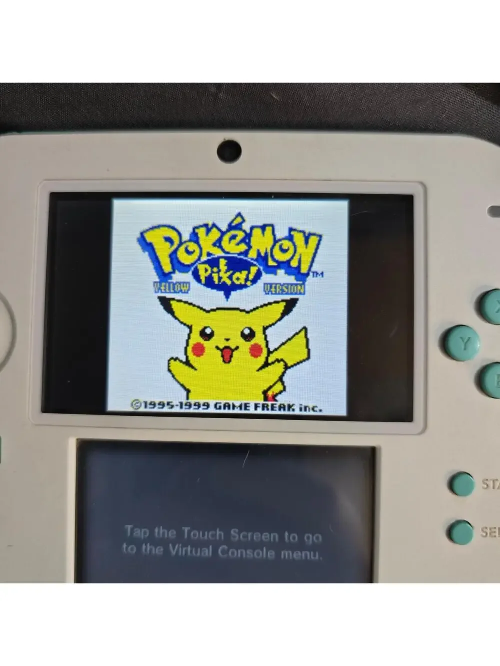 Nintendo 2DS Sea Green Handheld Console FTR-001 Charger Stylus Pokémon Sd Card